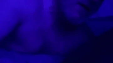 A white bear takes a huge black cock bareback in this intense interracial scene. This amateur American pairing goes hard with some serious anal action.