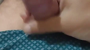 Ladysilva jerks off live for her horny followers who can't get enough of her show. She gives them exactly what they want as she strokes herself to completion.