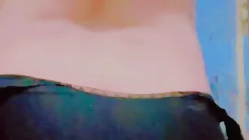This Pakistani femboy knows how to shake his incredible bubble butt for the camera. His amateur solo masturbation session shows off his tempting assets as he plays with himself.