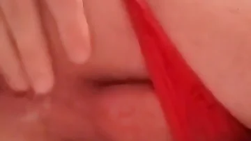 A skinny guy fists his prolapse with a fucking machine. This extreme solo session features intense anal masturbation with toys.